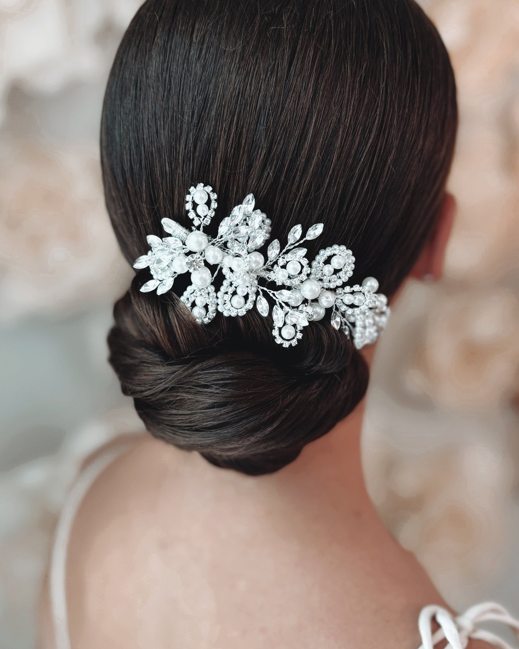 Women's Pearl Embellished Bridal Hair Comb